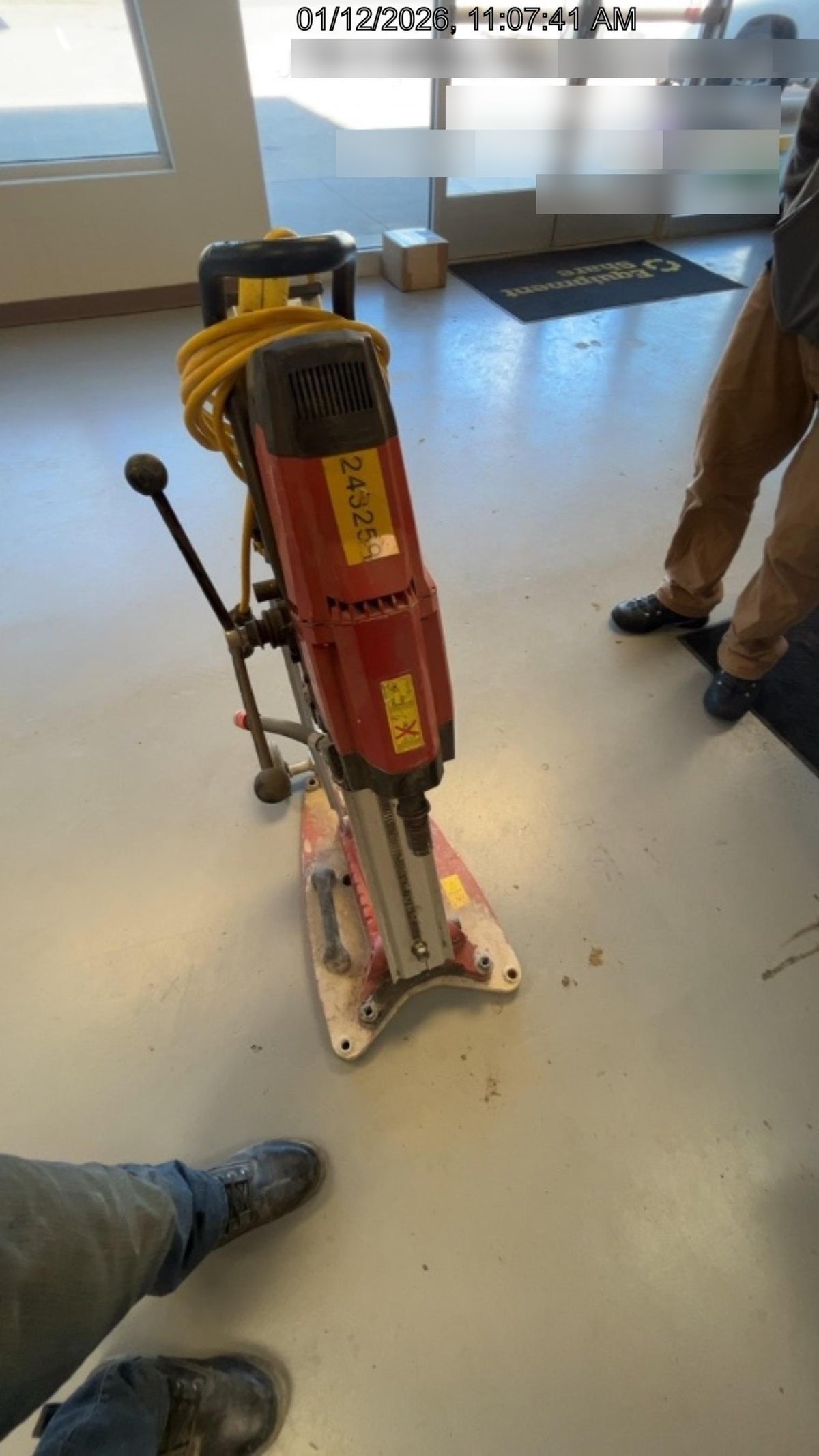2020 HILTI DD250E