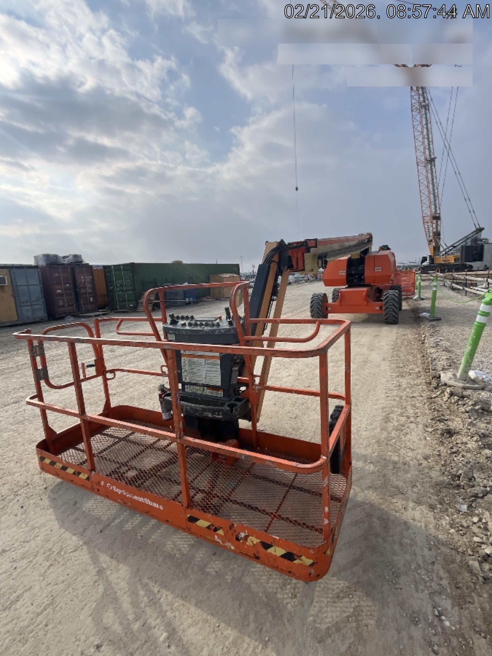 2023 JLG 860SJ