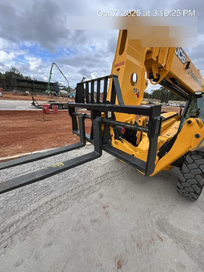 2025 JCB 510-56