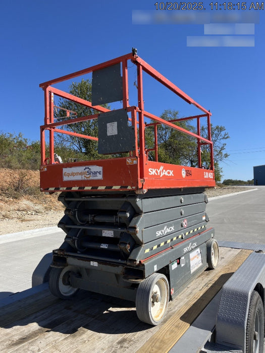2016 Skyjack SJIII-4632 32' Electric Scissor Lift, Wide Deck