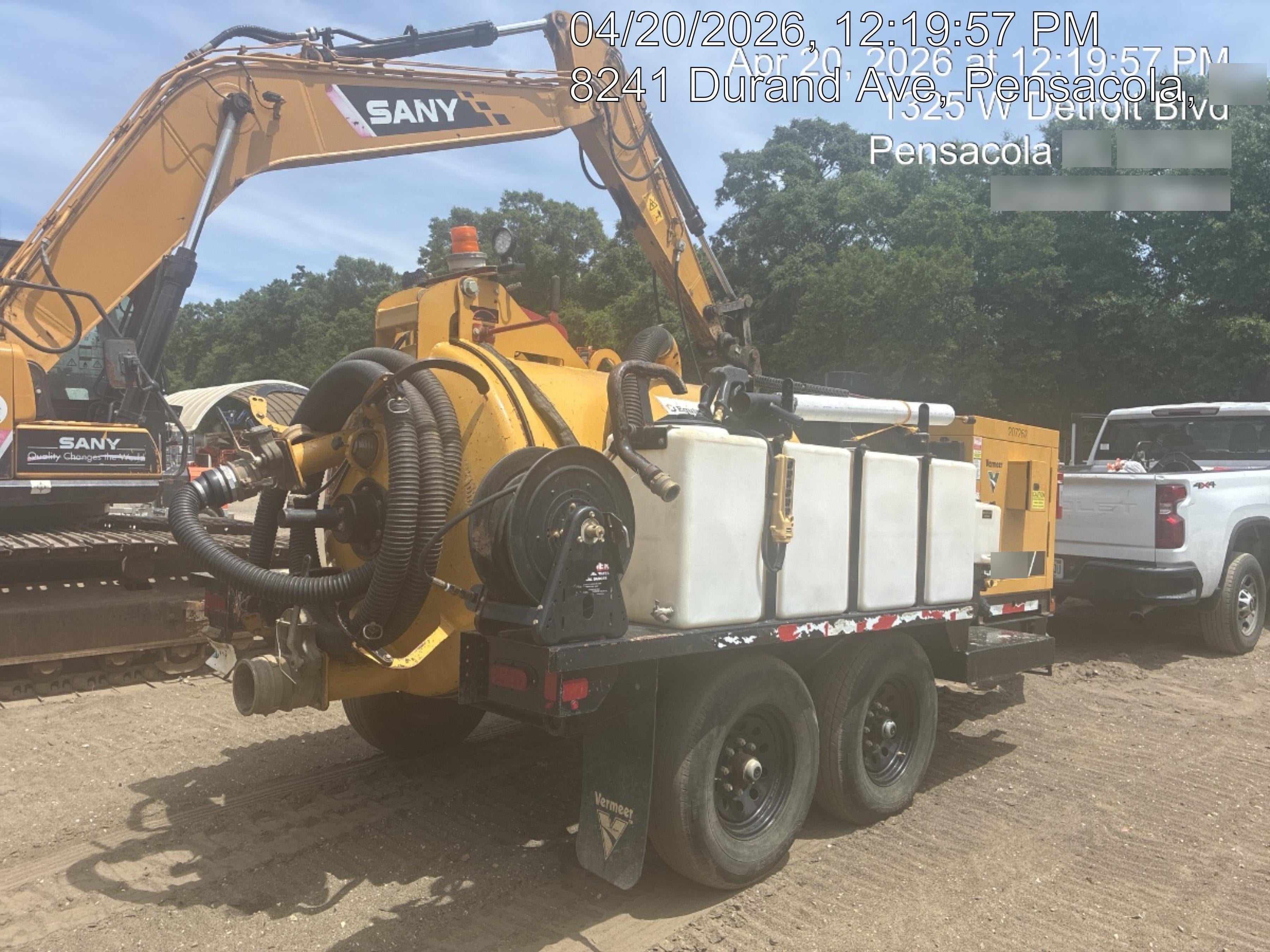 2022 VAC-TRON LP573XDT