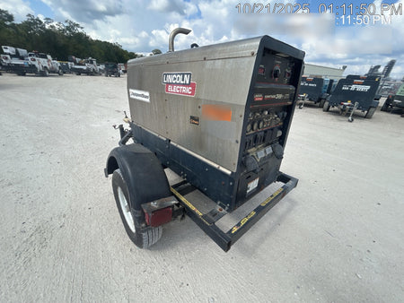 2019 Lincoln Electric Vantage 322 Ready-Pak 3, Two Wheel Trailer, Fender and Light Kit, Cable Rack