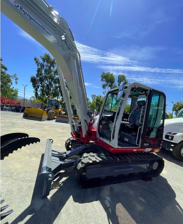 2024 TAKEUCHI TB290-CR