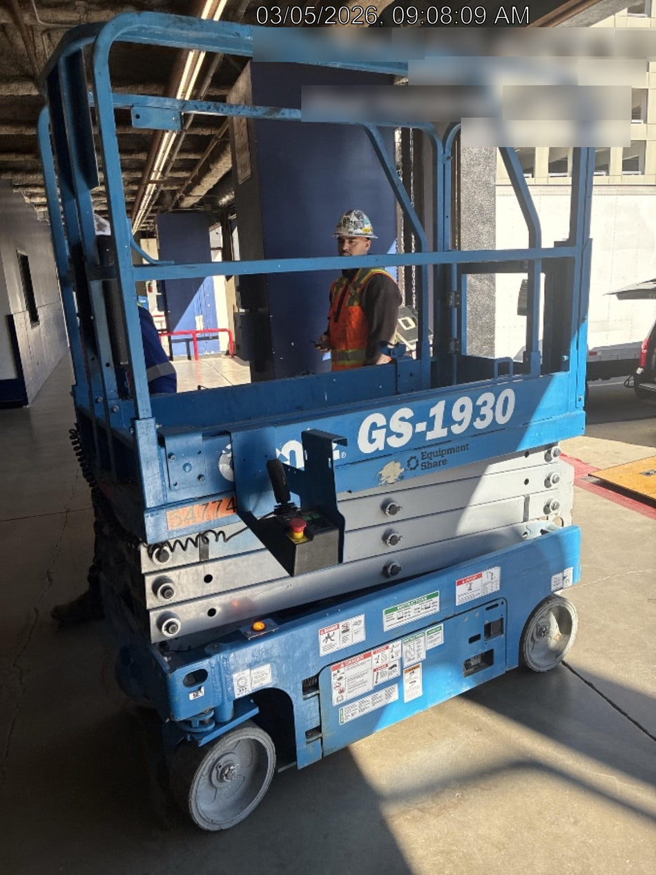 2019 Genie GS-1930 Half Height Swing Gate, 800W Inverter