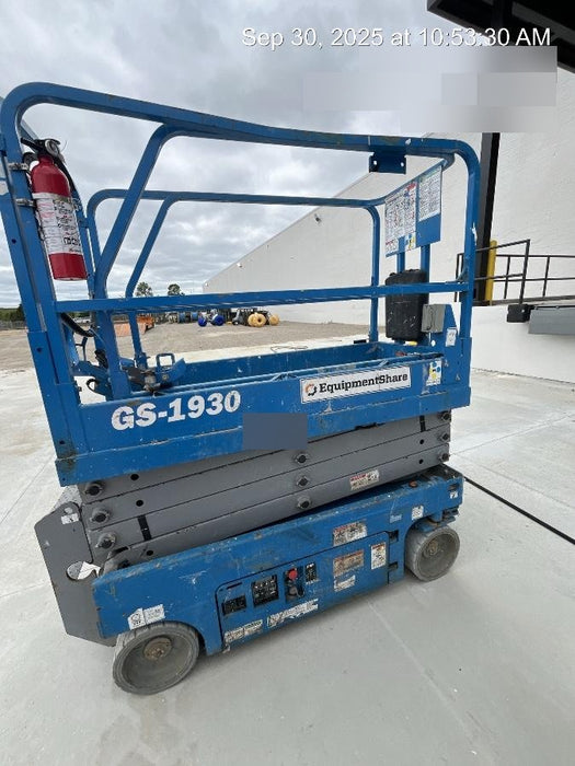 2020 Genie GS-1930 Fixed rails with chain entry gate - Pre A92.20