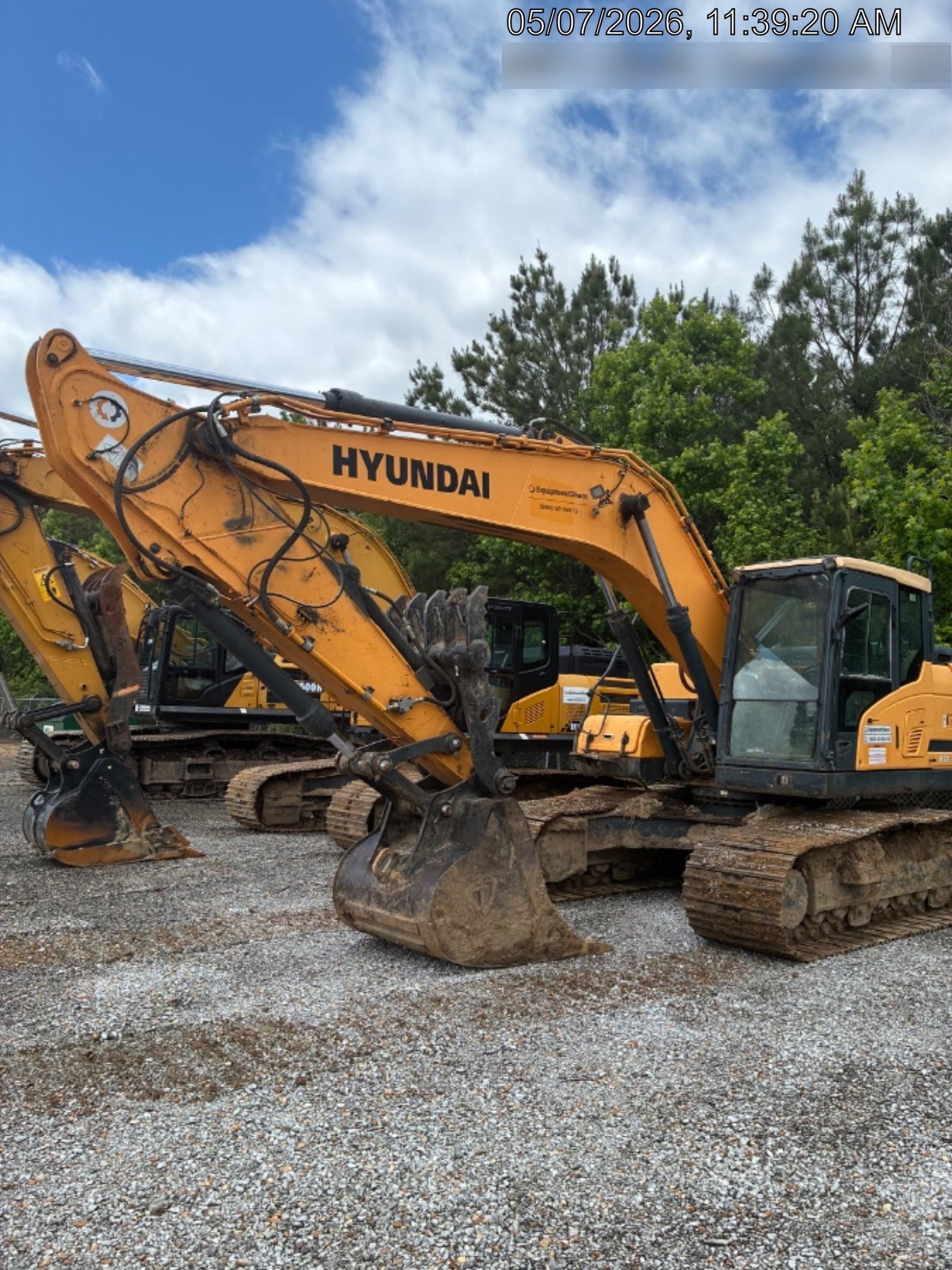 2016 HYUNDAI HX220L