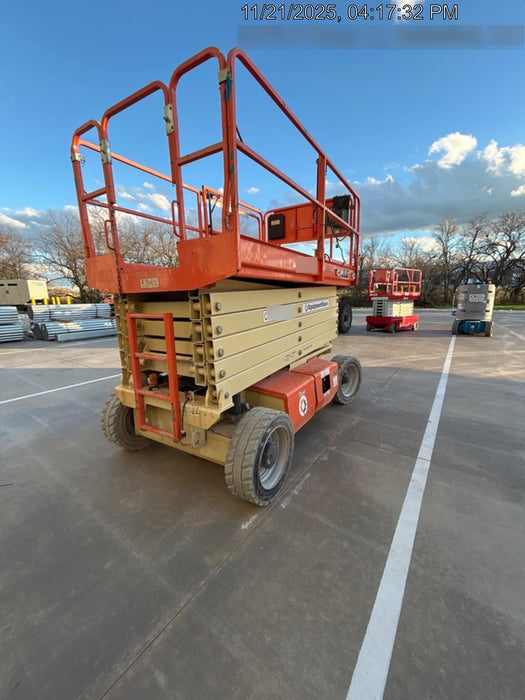2019 JLG 4069LE
