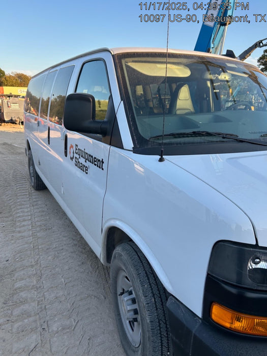 2025 CHEVROLET Express Van - Rental