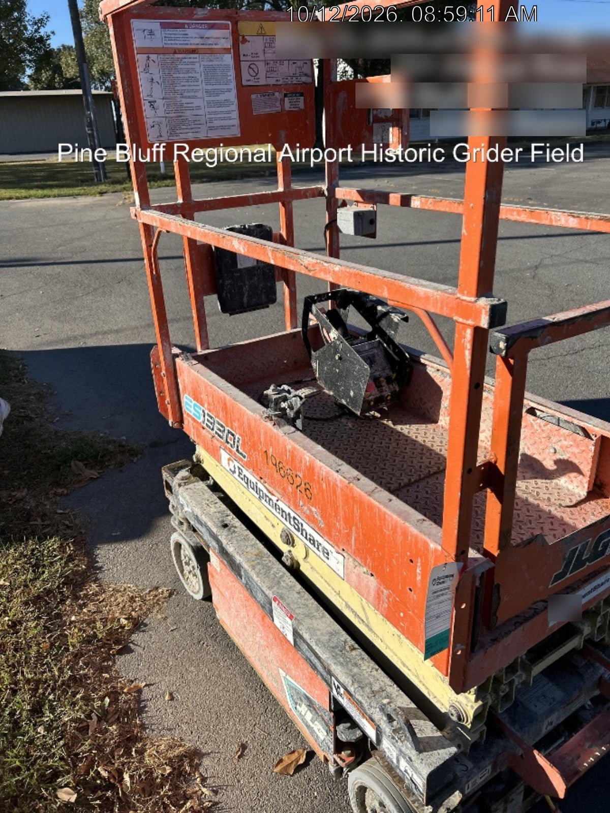 2021 JLG ES1330L