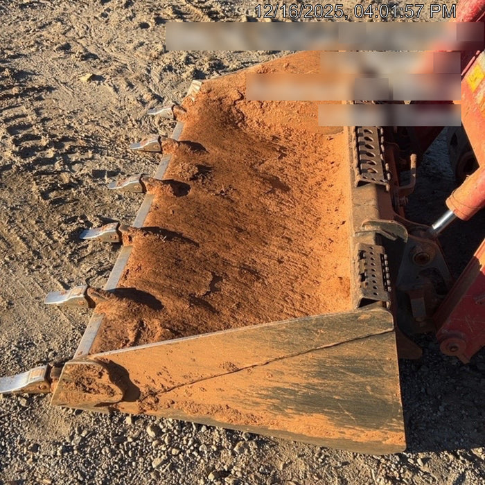 2025 EQUIPMENTSHARE 1006160 - 72" Tooth Bucket, CTL