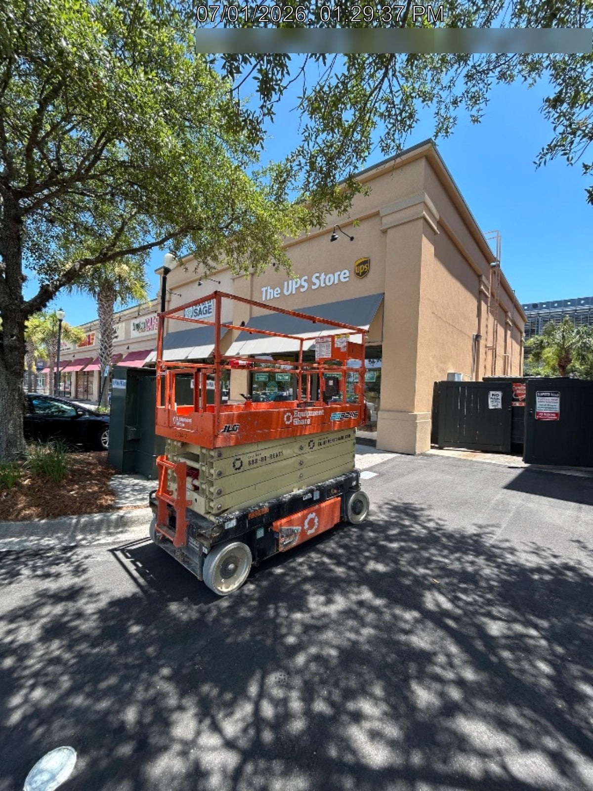 2022 JLG ES3246