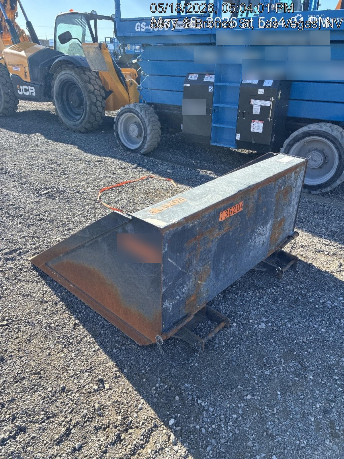 2021 ARROW MATERIAL HANDLING Telehandler Fork Bucket