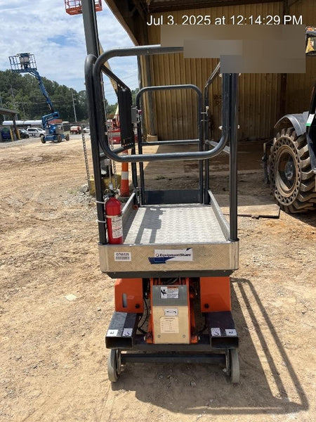 2023 JLG 1030P