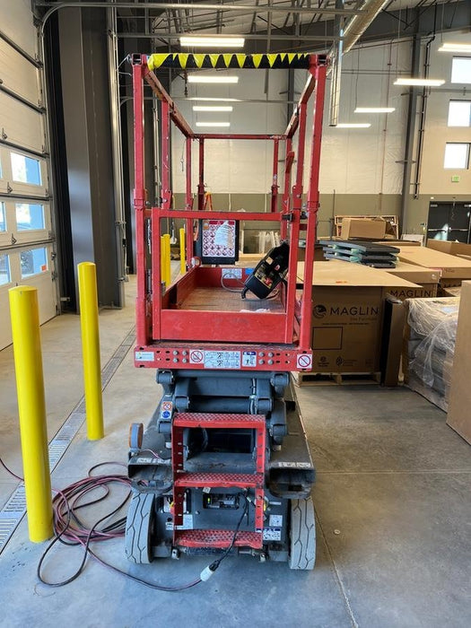 2020 Skyjack SJIII-3219 Solid NM Tires, Half height spring hinged entry gate, Dual Beacons, 800W Inverter