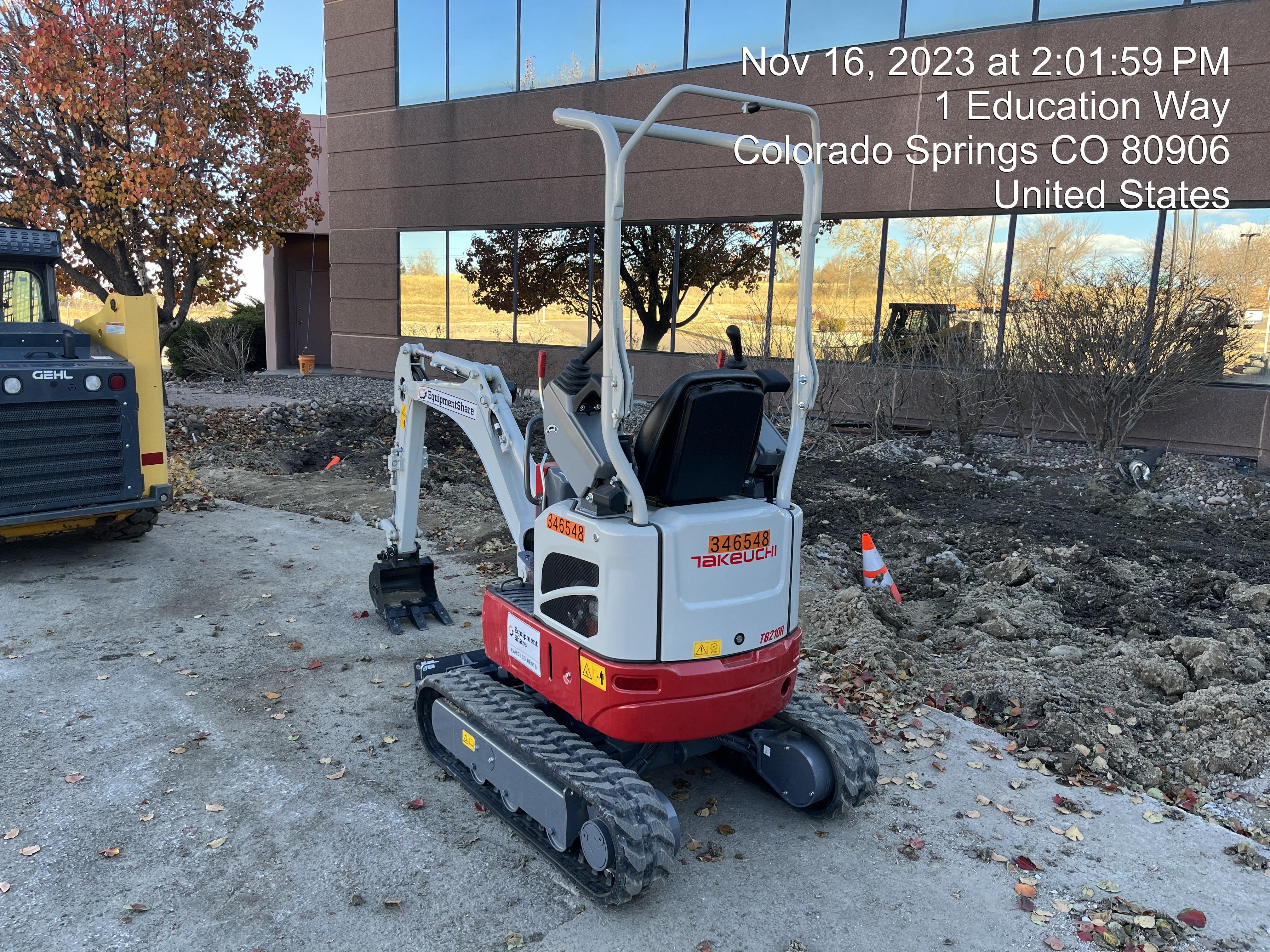 2023 TAKEUCHI TB210R