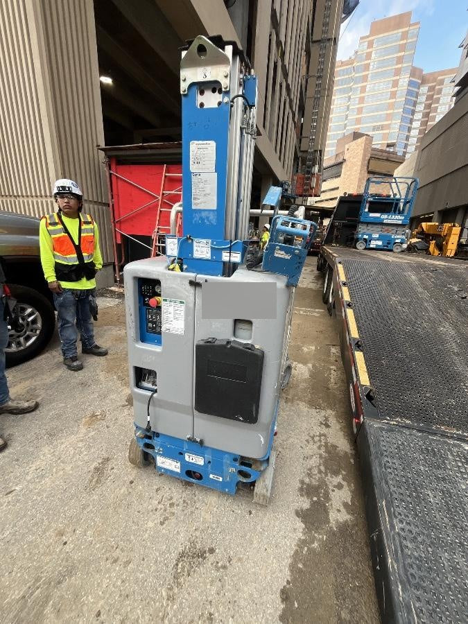 2020 GENIE GR-20