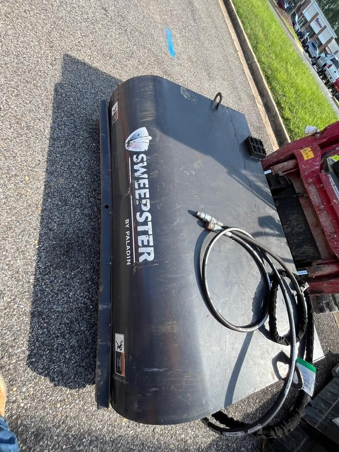 2020 PALADIN Sweepster SB72