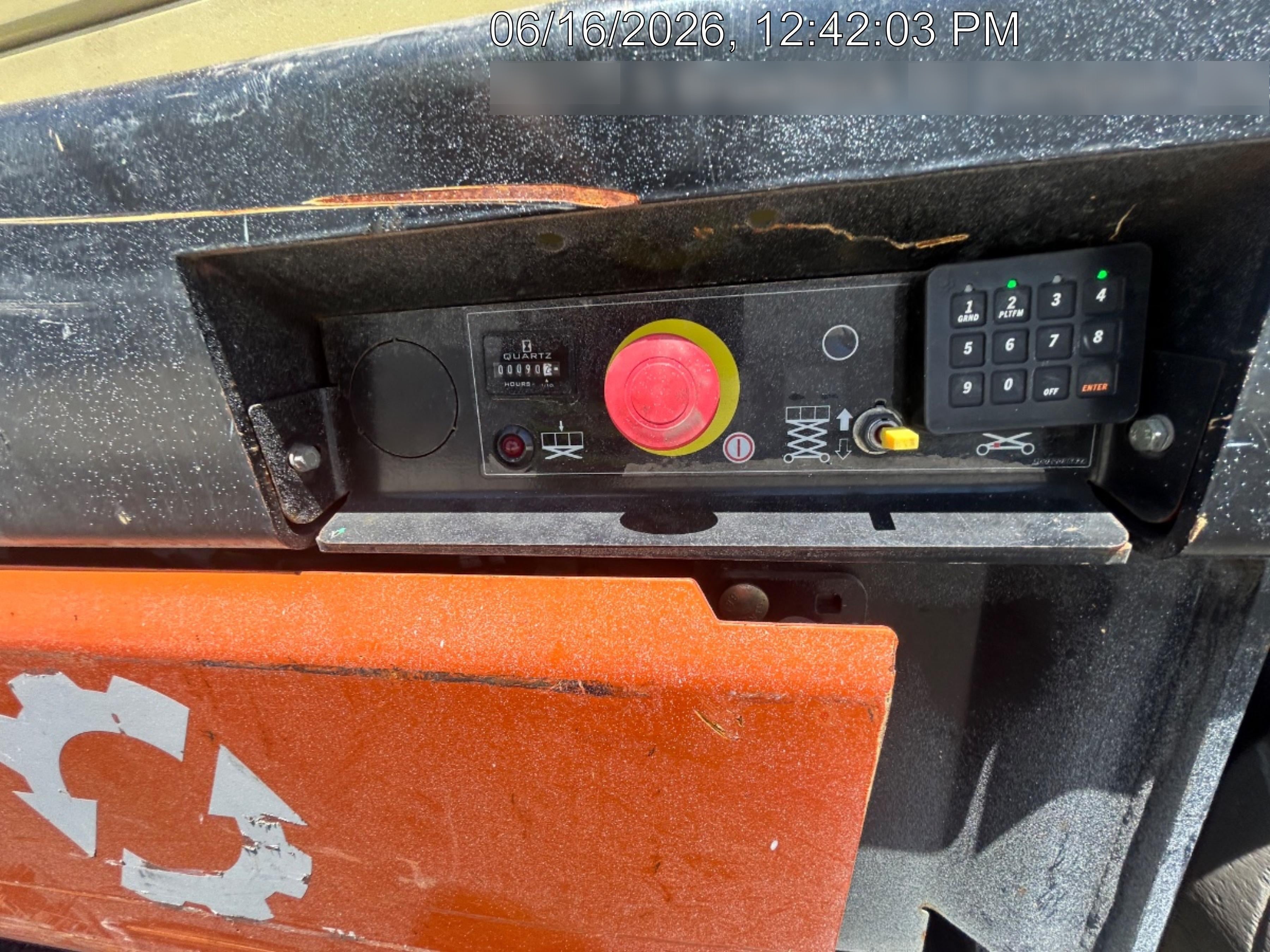 2022 JLG ES3246
