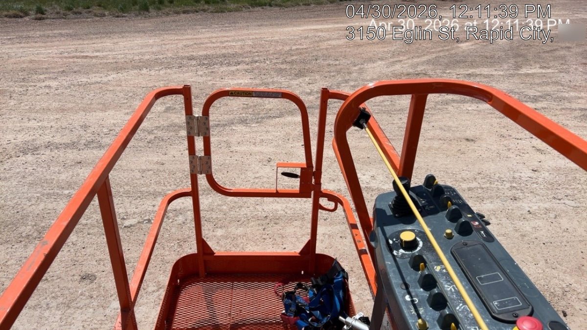 2025 JLG 660SJ
