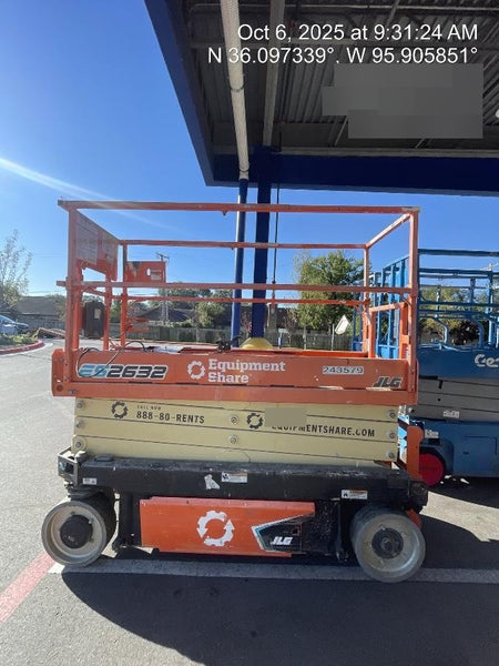 2022 JLG ES2632