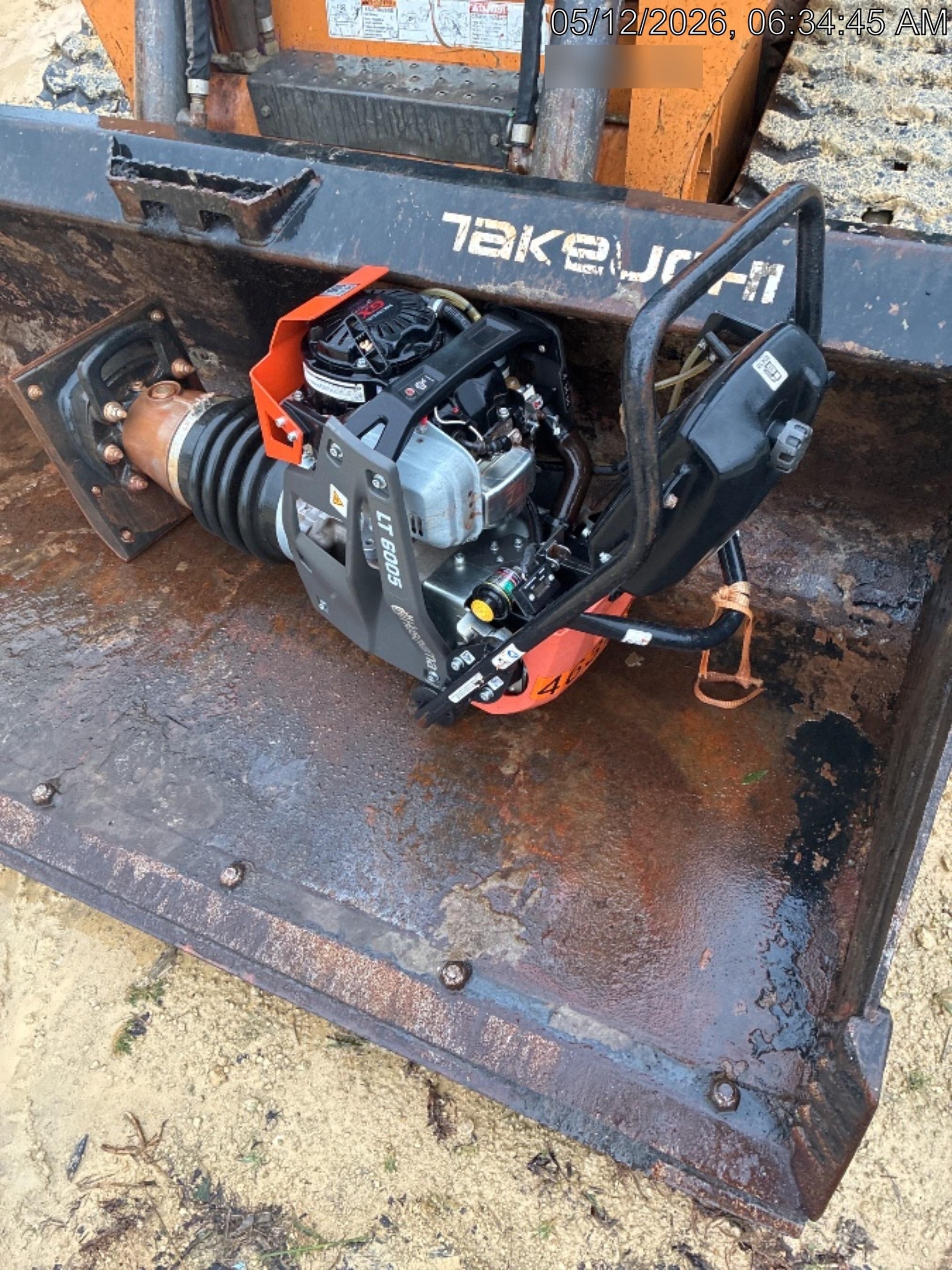 2024 HUSQVARNA LT6005