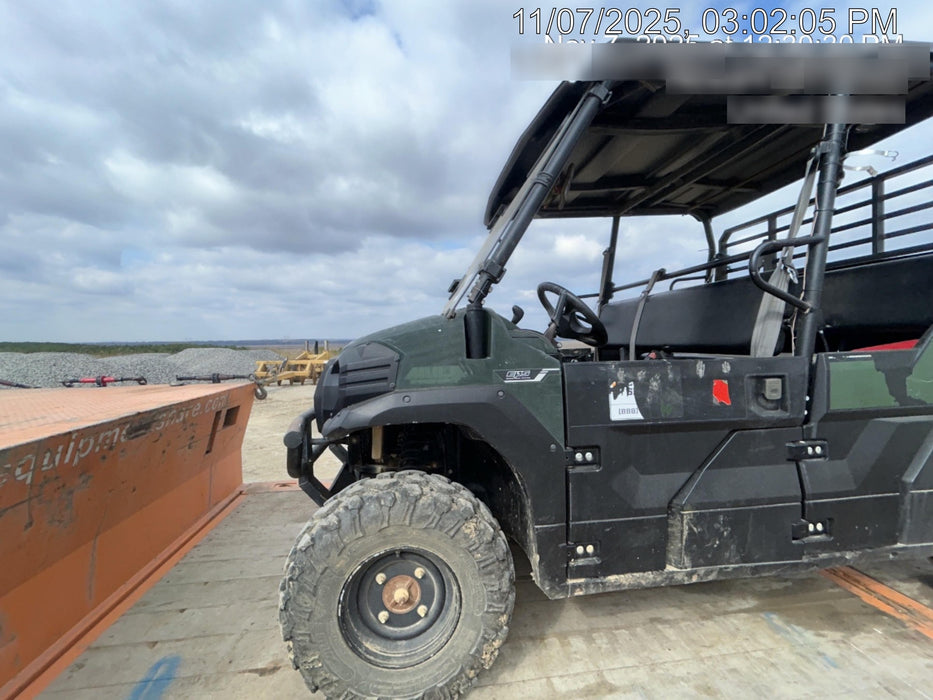Kawasaki Mule PRO-DXT Movement Alarm, Beacon, Hard Top, ES Track Hardware