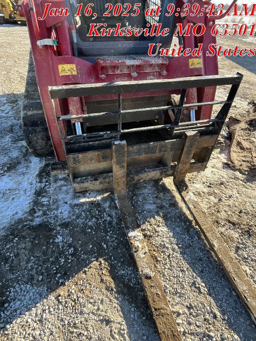 2024 ARROW MATERIAL HANDLING 72" Pallet Forks - Arrow