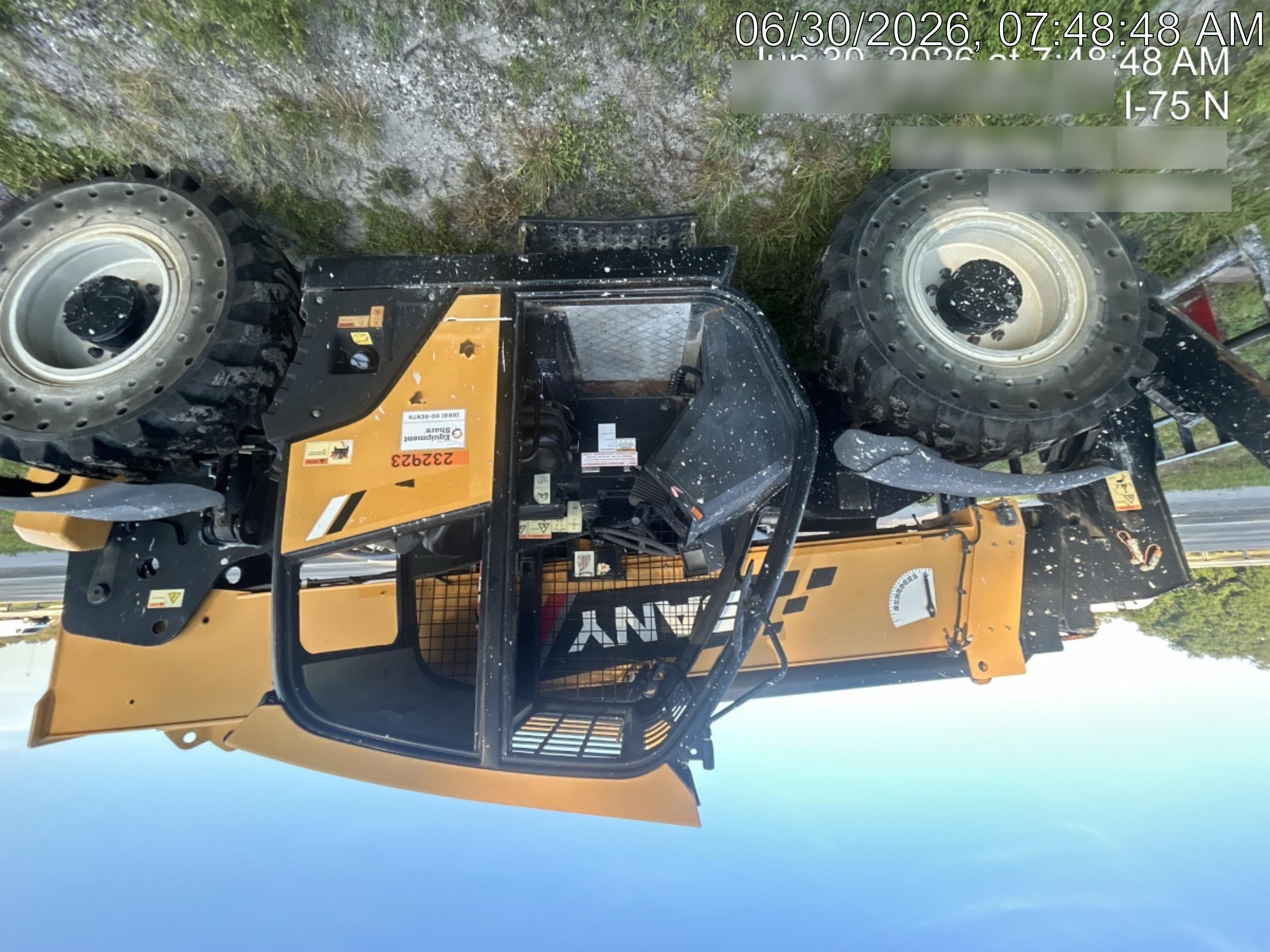 2022 SANY STH1056