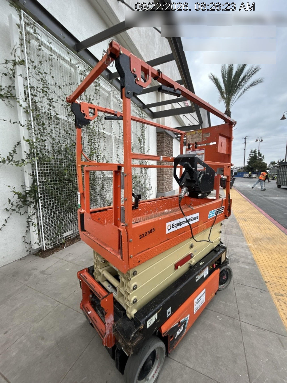 2022 JLG ES1932