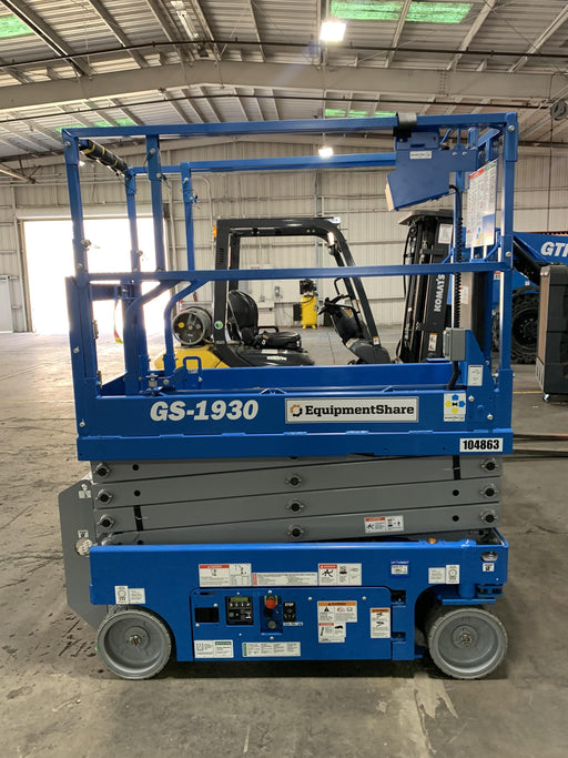 2020 Genie GS-1930 Solid Non Marking Tires, Beacon, Folding rails with half height swing gate, 800W Inverter