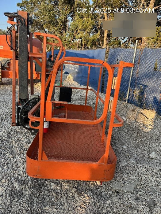 2019 JLG 660SJ