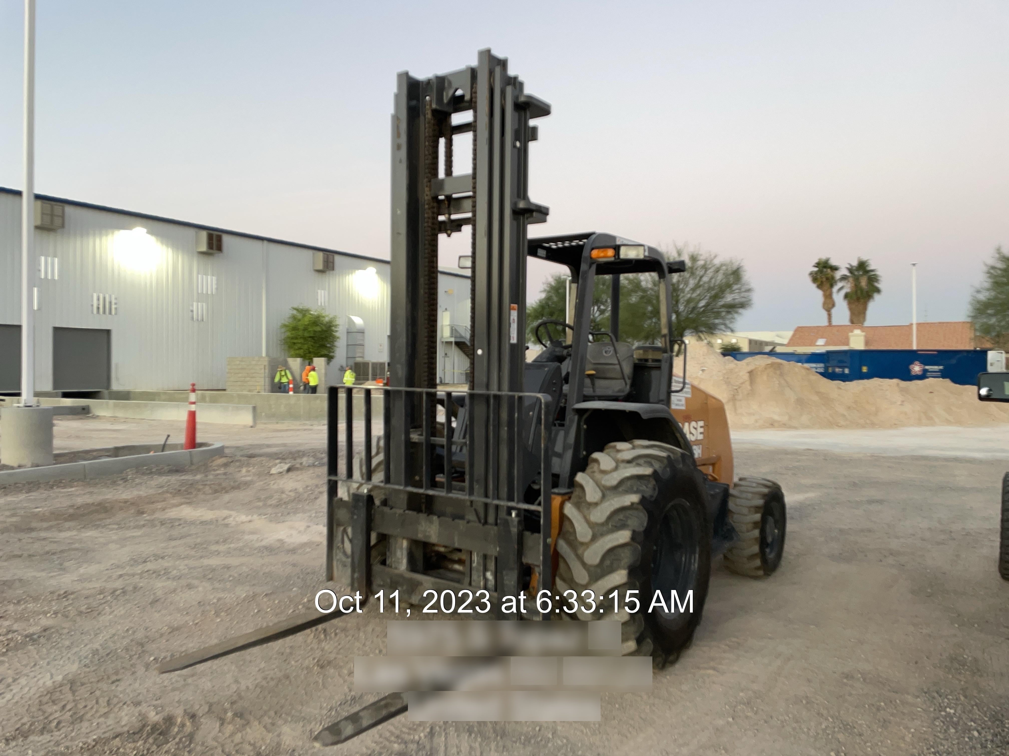 2021 CASE 588H