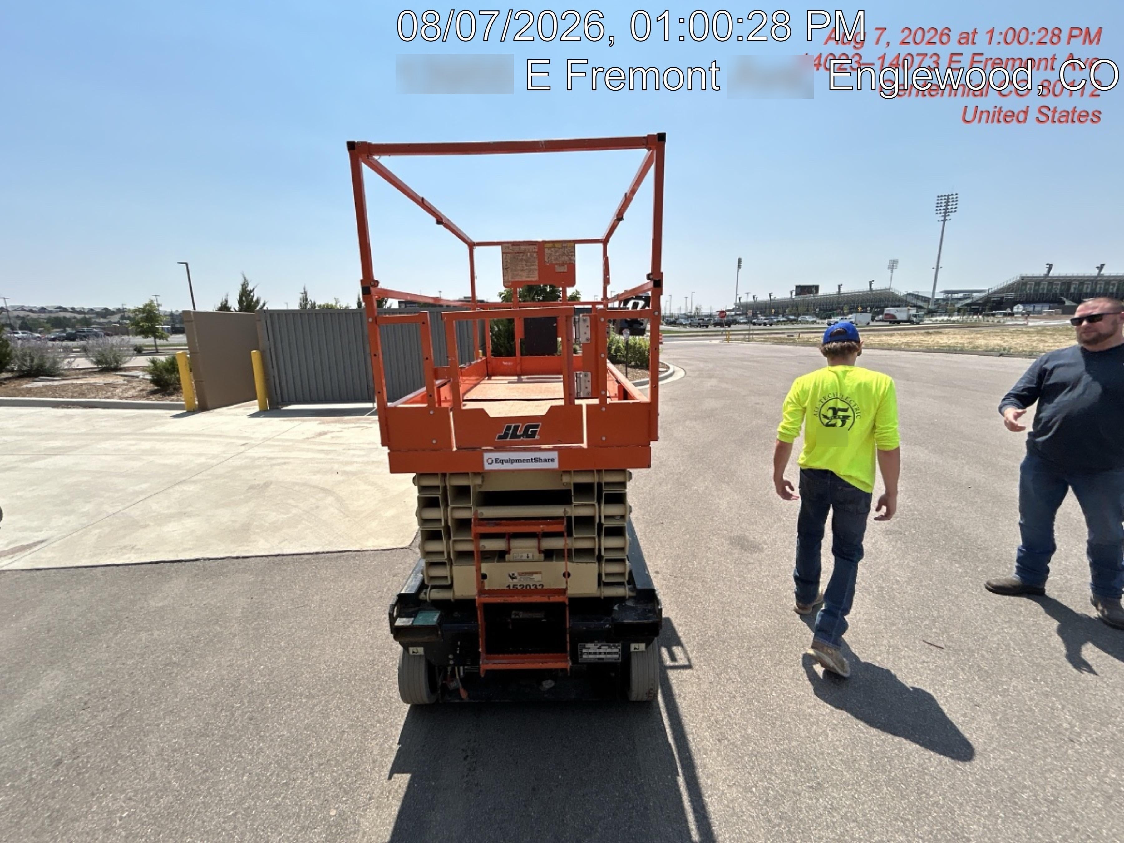 2021 JLG R3246
