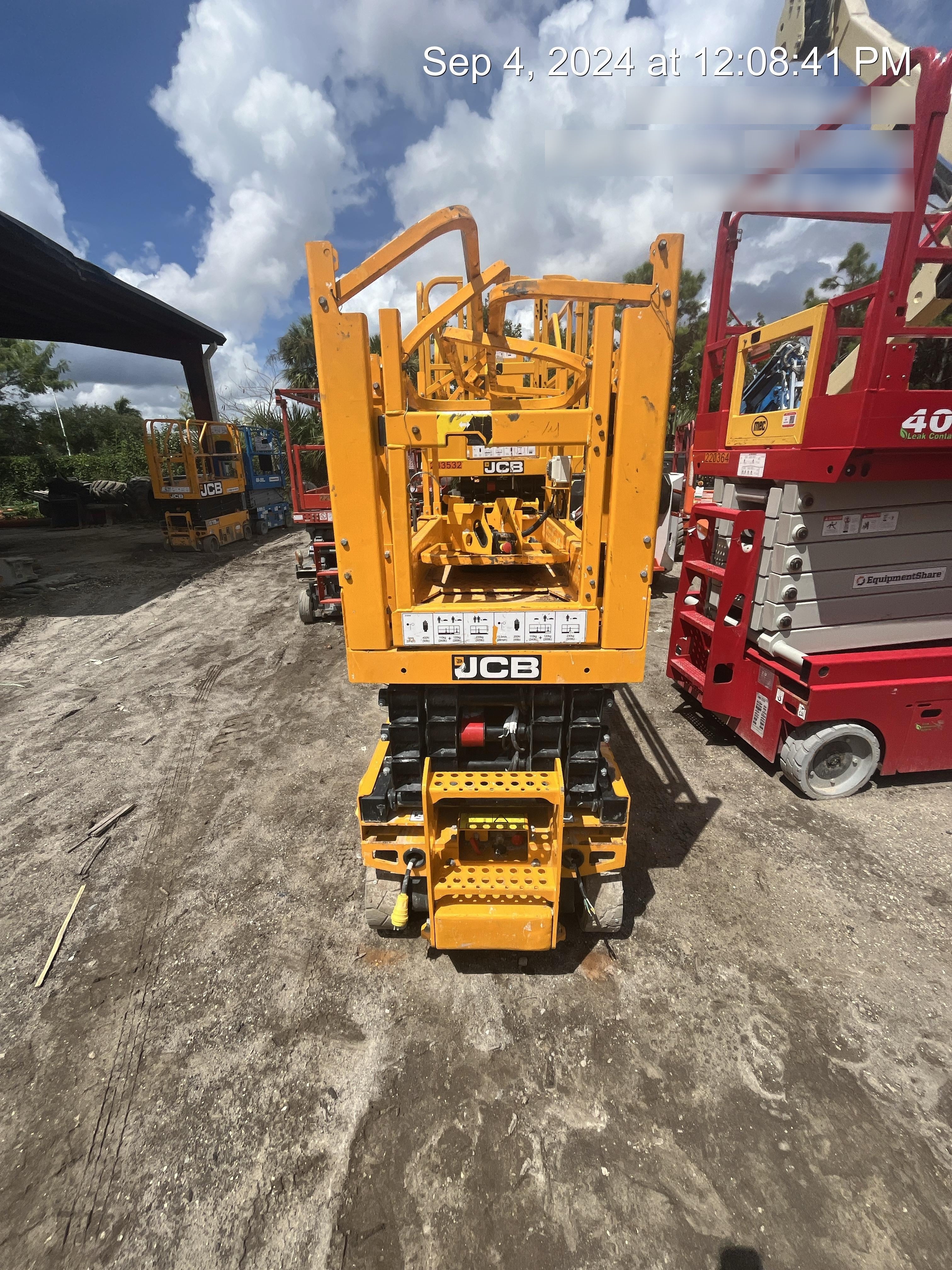 2023 JCB S1930E