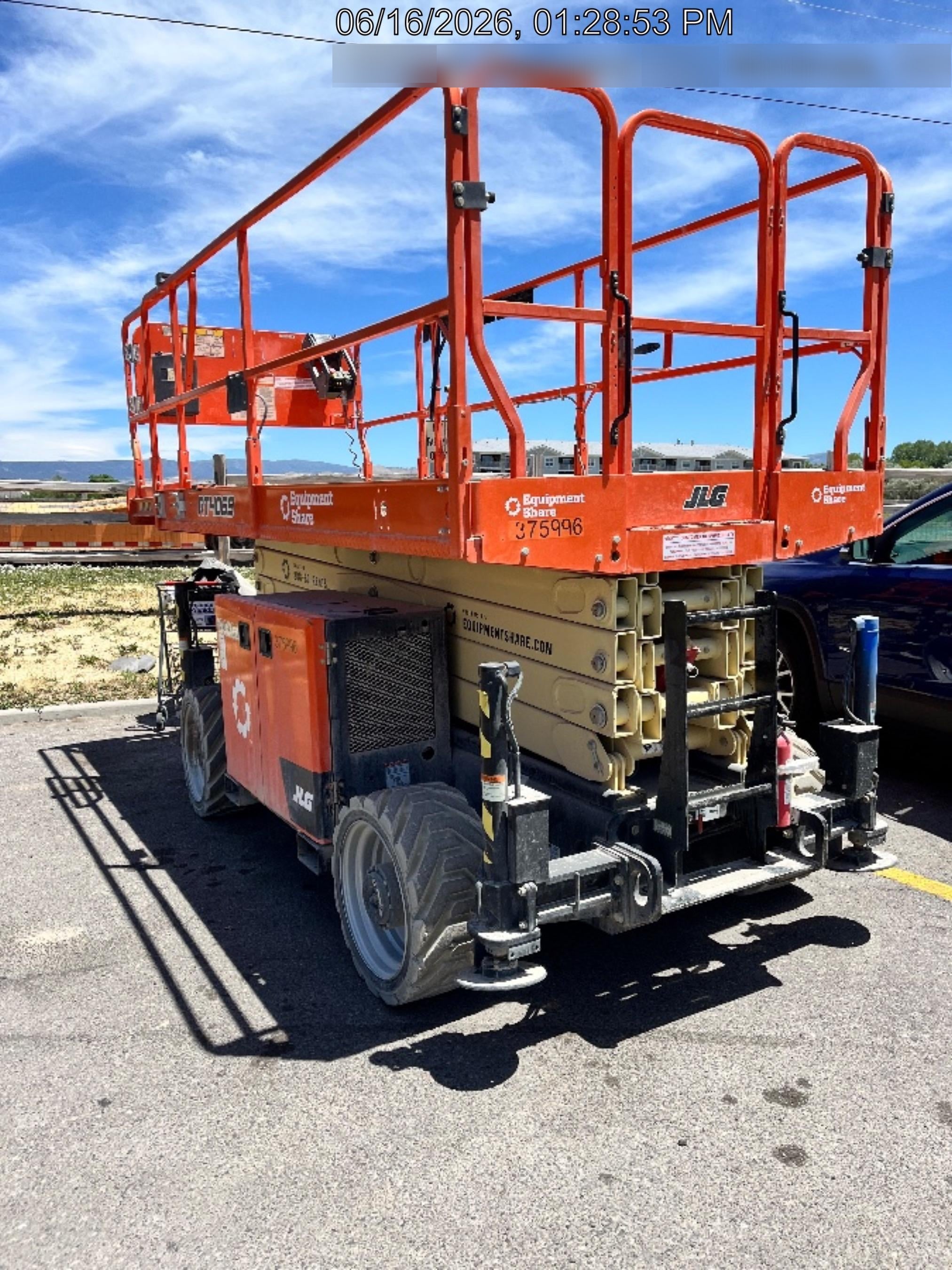 2023 JLG RT4069