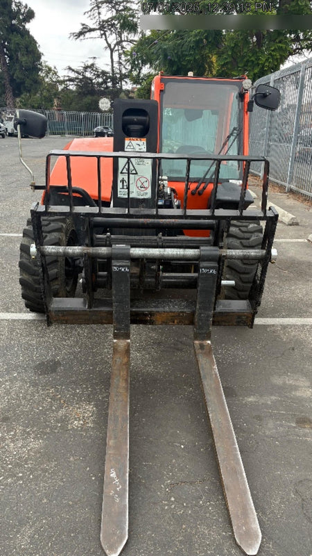 2025 JLG 519