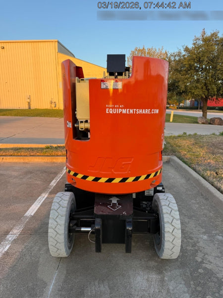 2025 JLG E300AJP