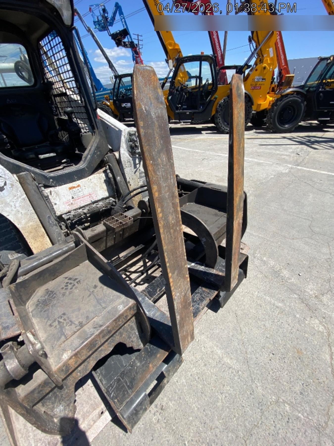 2024 ARROW MATERIAL HANDLING F5100CB