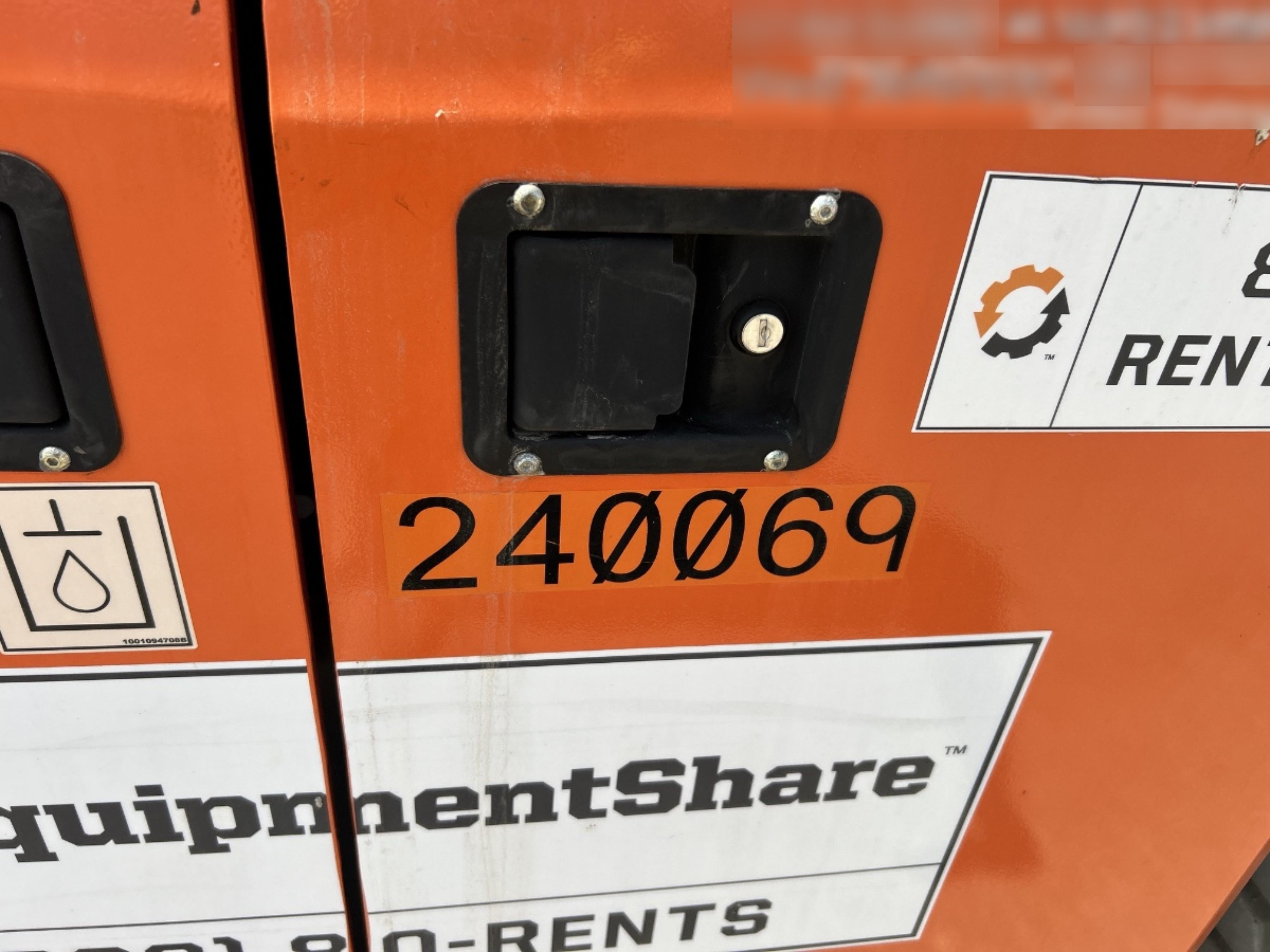 2022 JLG RT4069