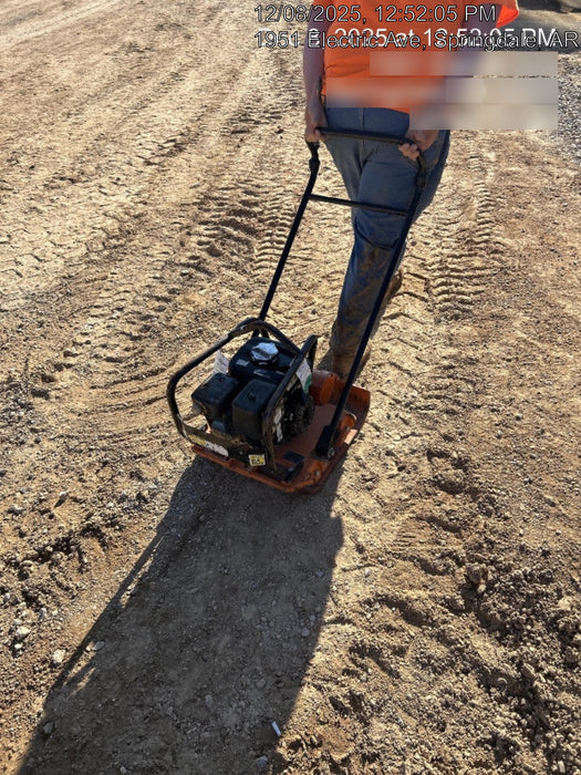 2022 Multiquip MVC88VTHW Plate Compactor, 20", w/Water Tank, Honda GX160