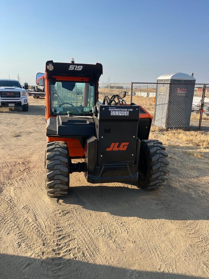 2025 JLG 519