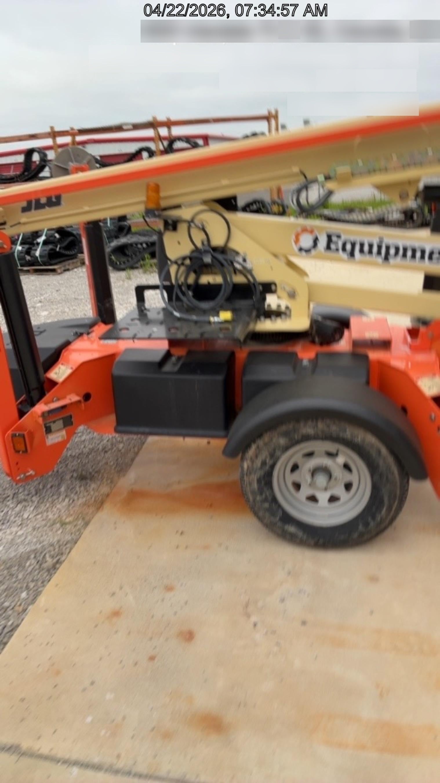 2022 JLG T350
