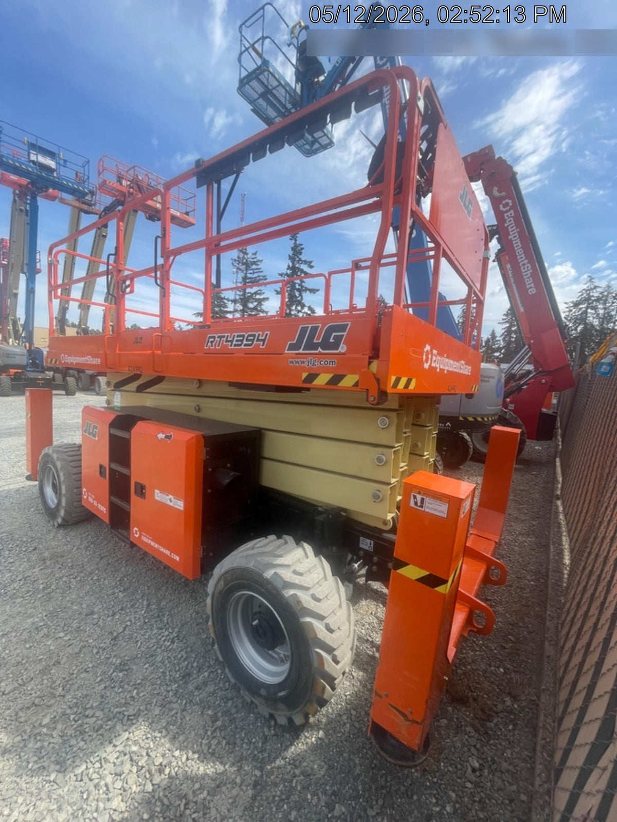 2024 JLG RT4394