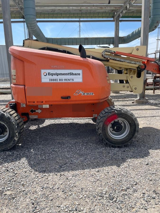 2019 JLG 450AJ