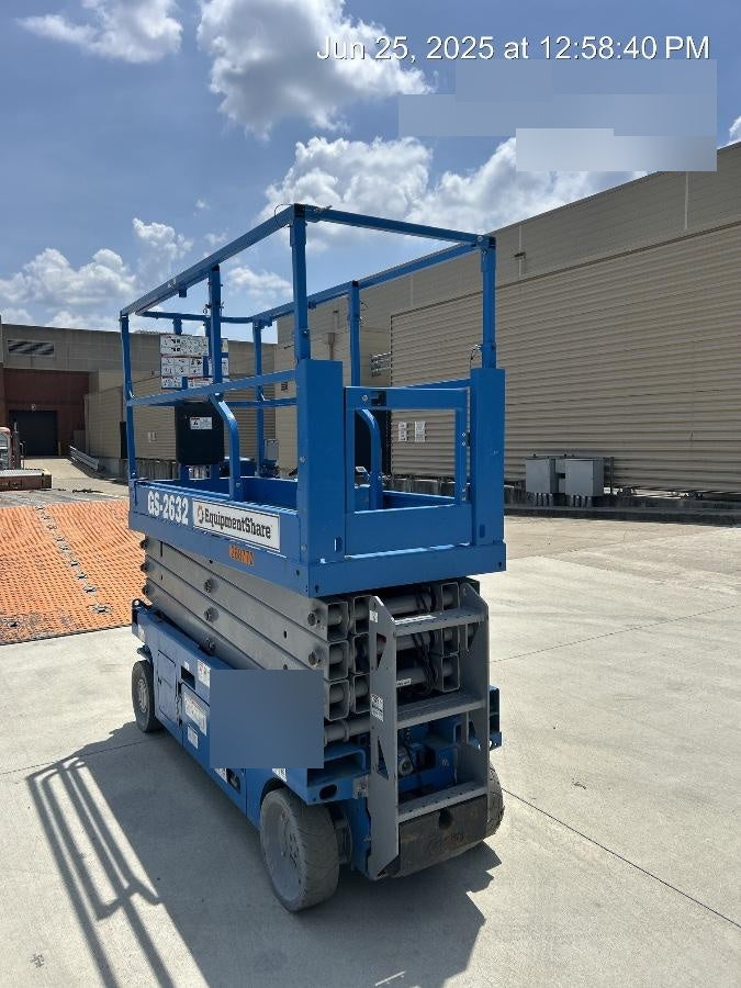 2022 GENIE GS-2632