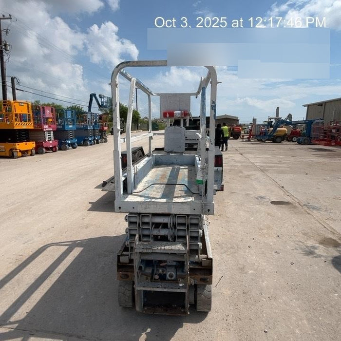 2019 Genie GS-1930 Fixed rails with chain Entry