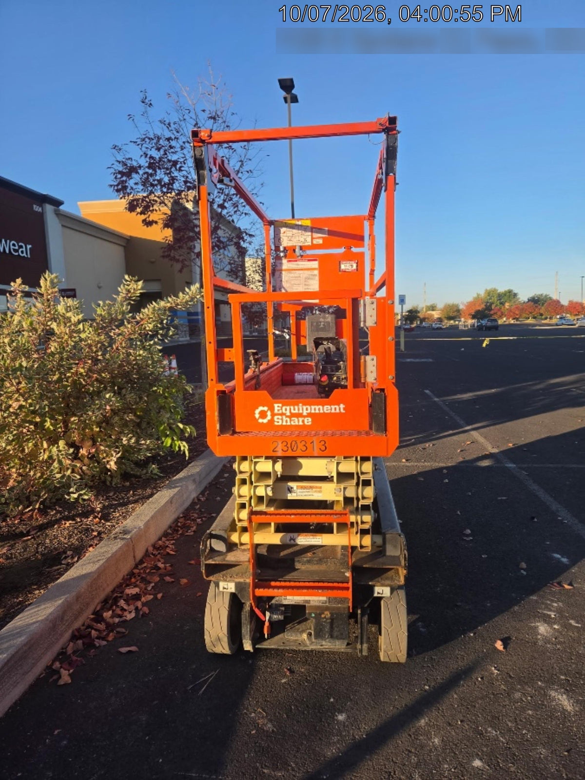 2022 JLG ES1932