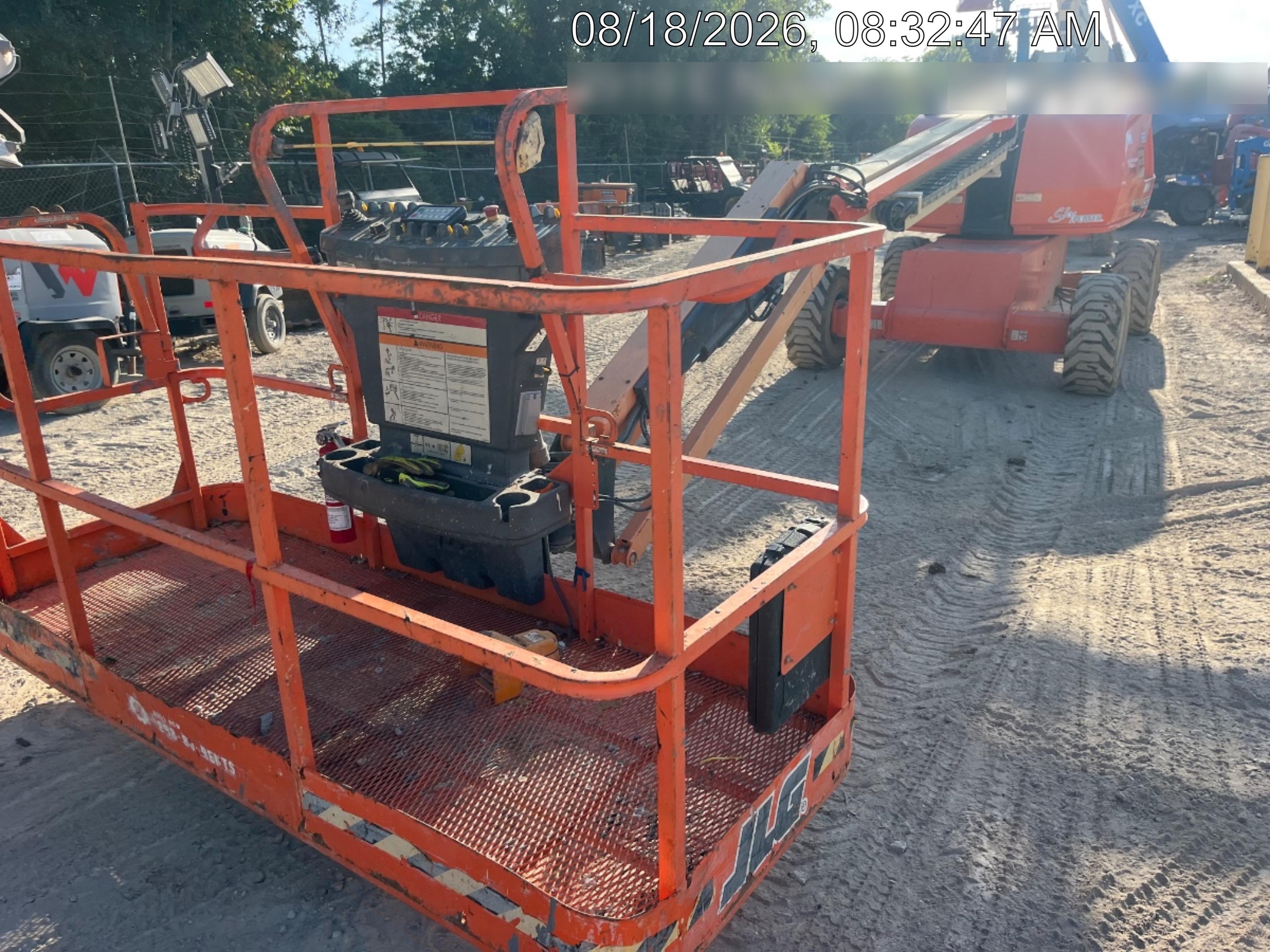 2023 JLG 460SJ