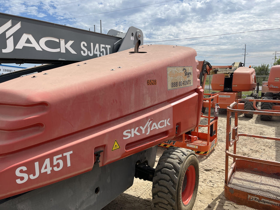 2017 Skyjack SJ45T+