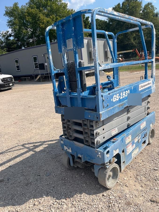 2019 Genie GS-1930 Fixed Rails with Chain Entry